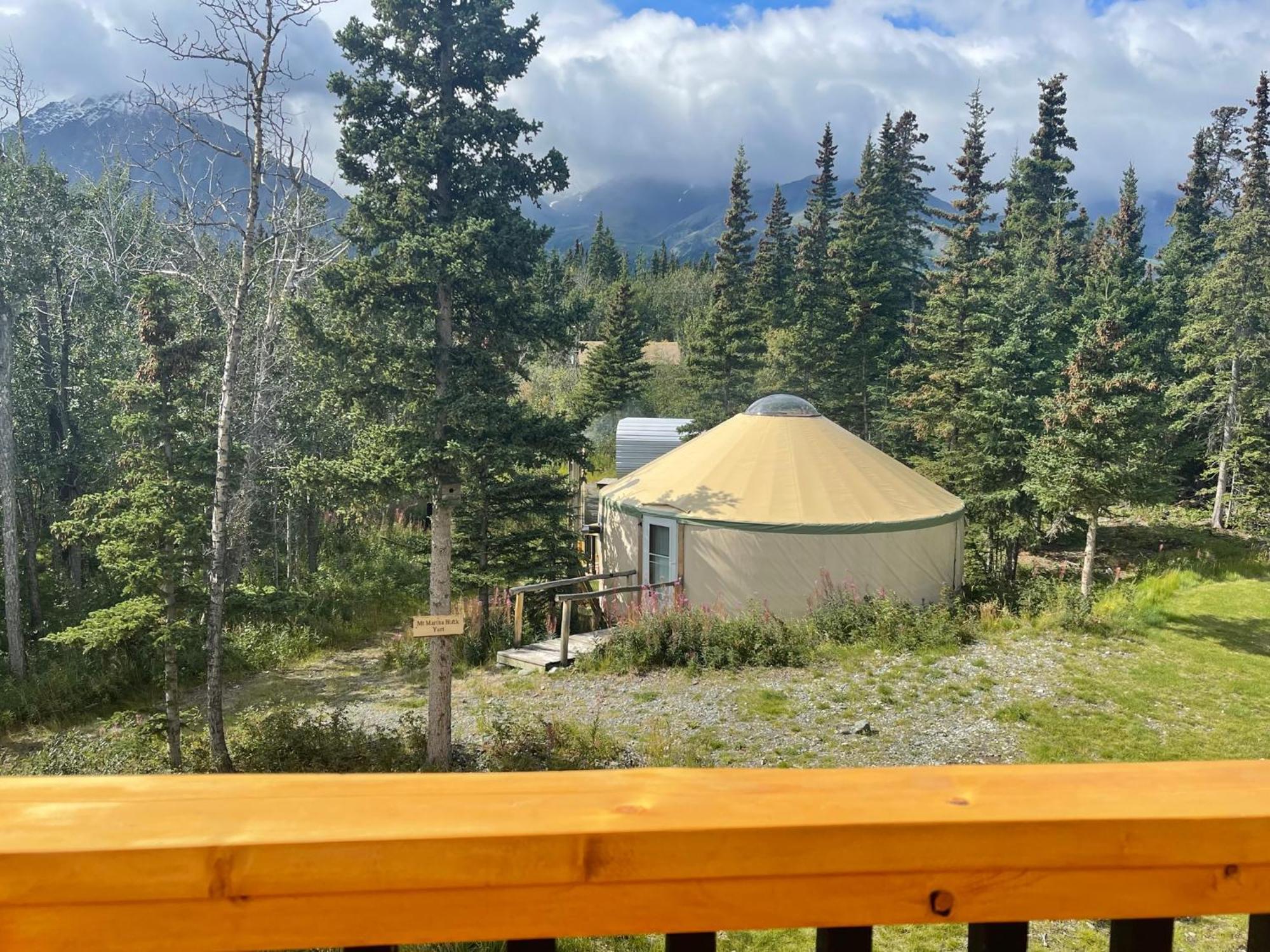 Mount Logan Ecolodge & Retreat Center Haines Junction Exteriér fotografie