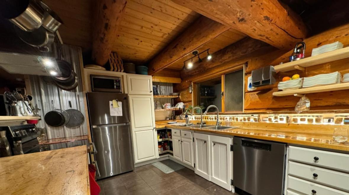 Mount Logan Ecolodge & Retreat Center Haines Junction Exteriér fotografie