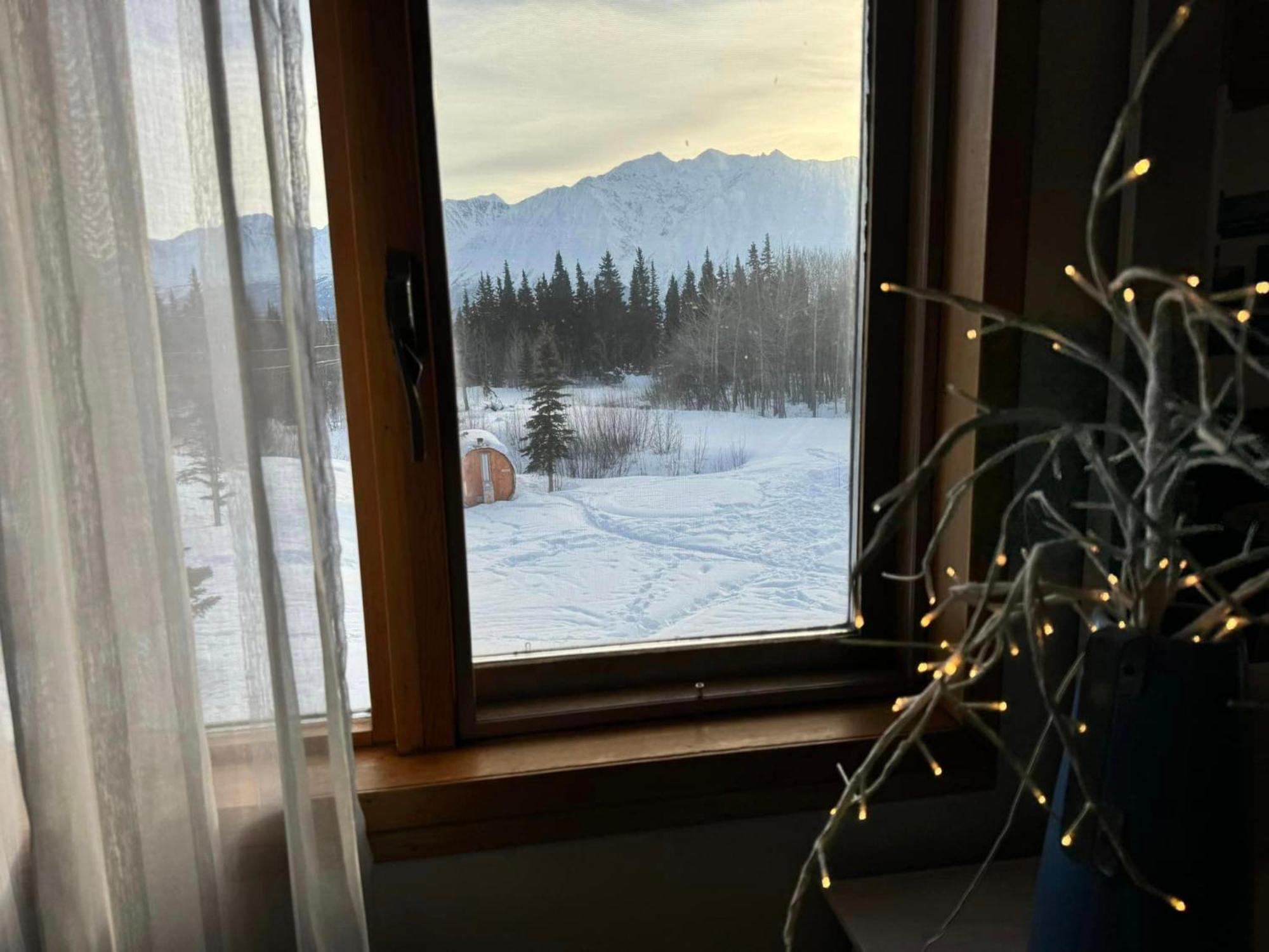 Mount Logan Ecolodge & Retreat Center Haines Junction Exteriér fotografie